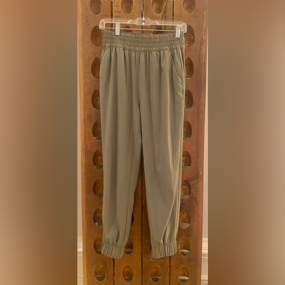 Olive Green Jogger Pants Vuori XS